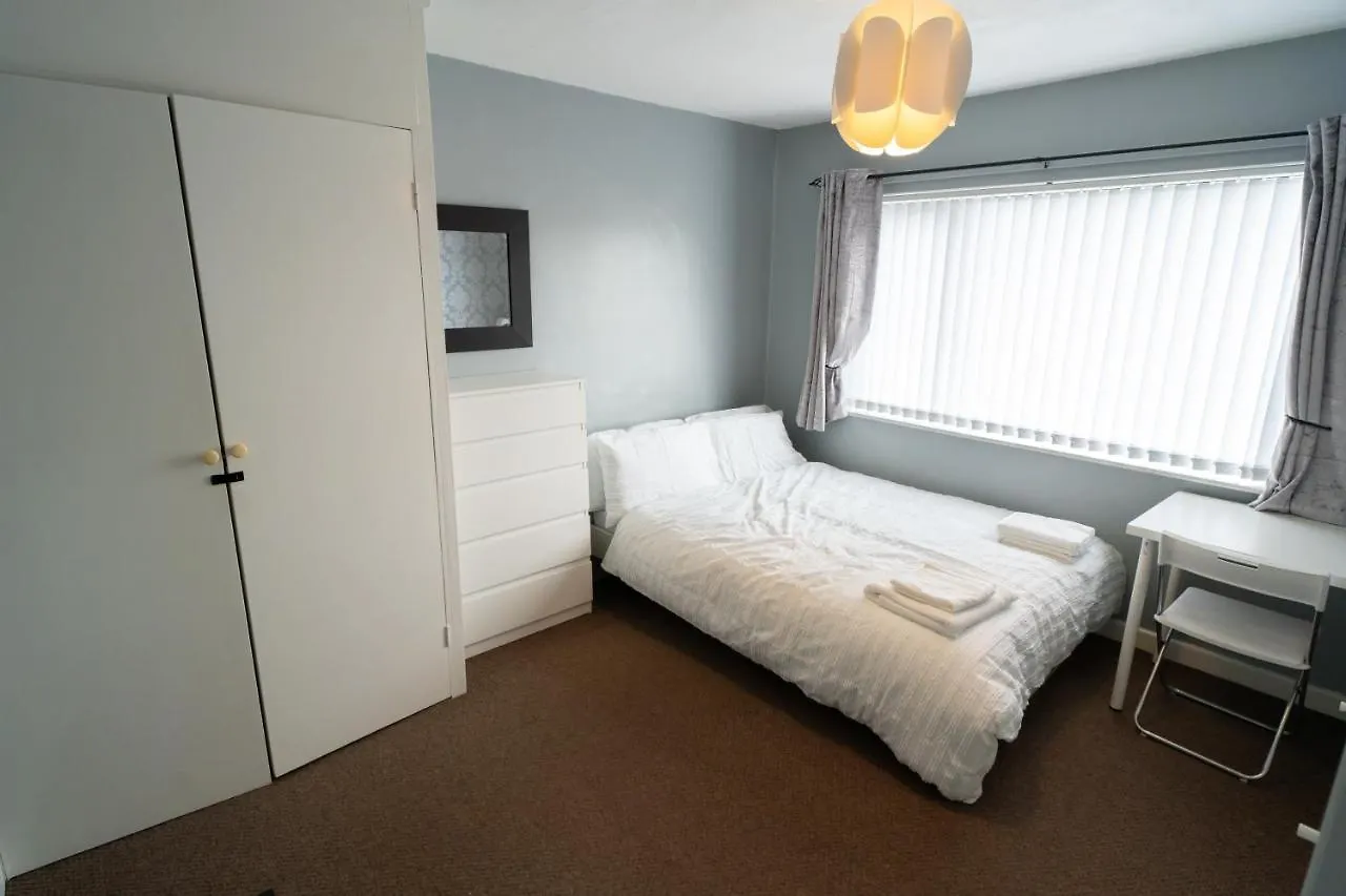 5 Bedroom House In Bath Holiday home
